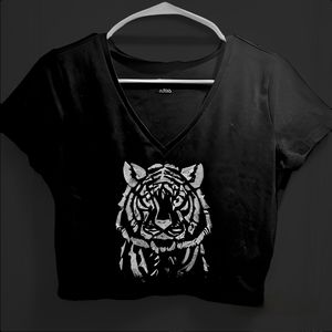 black bengals crop top size large